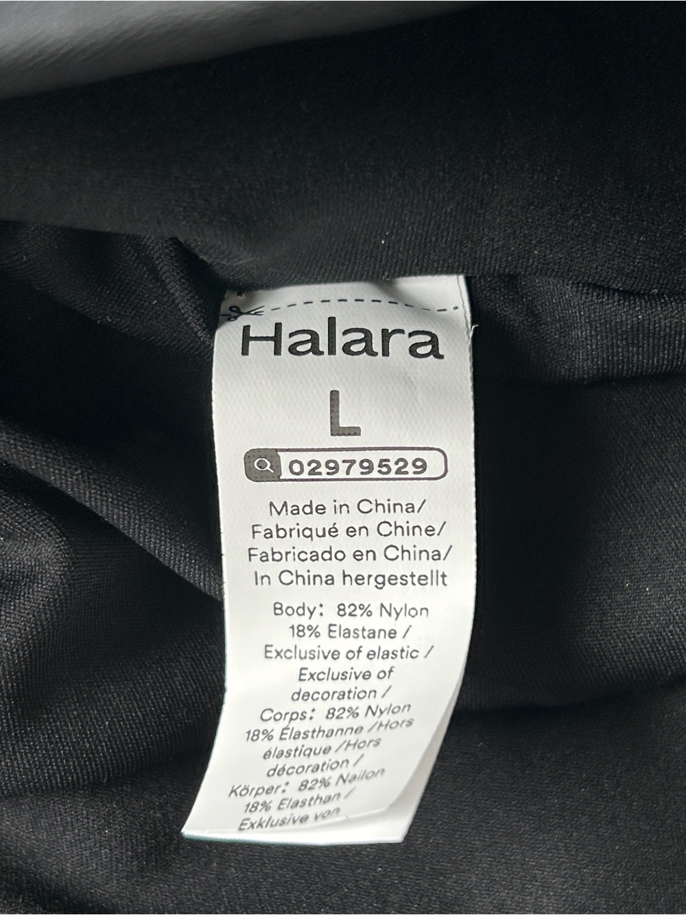 Halara SoftlyZero Airy Super High Waisted 2-in-1 Yoga Shorts 9” w pockets BLACK - Picture 4 of 10